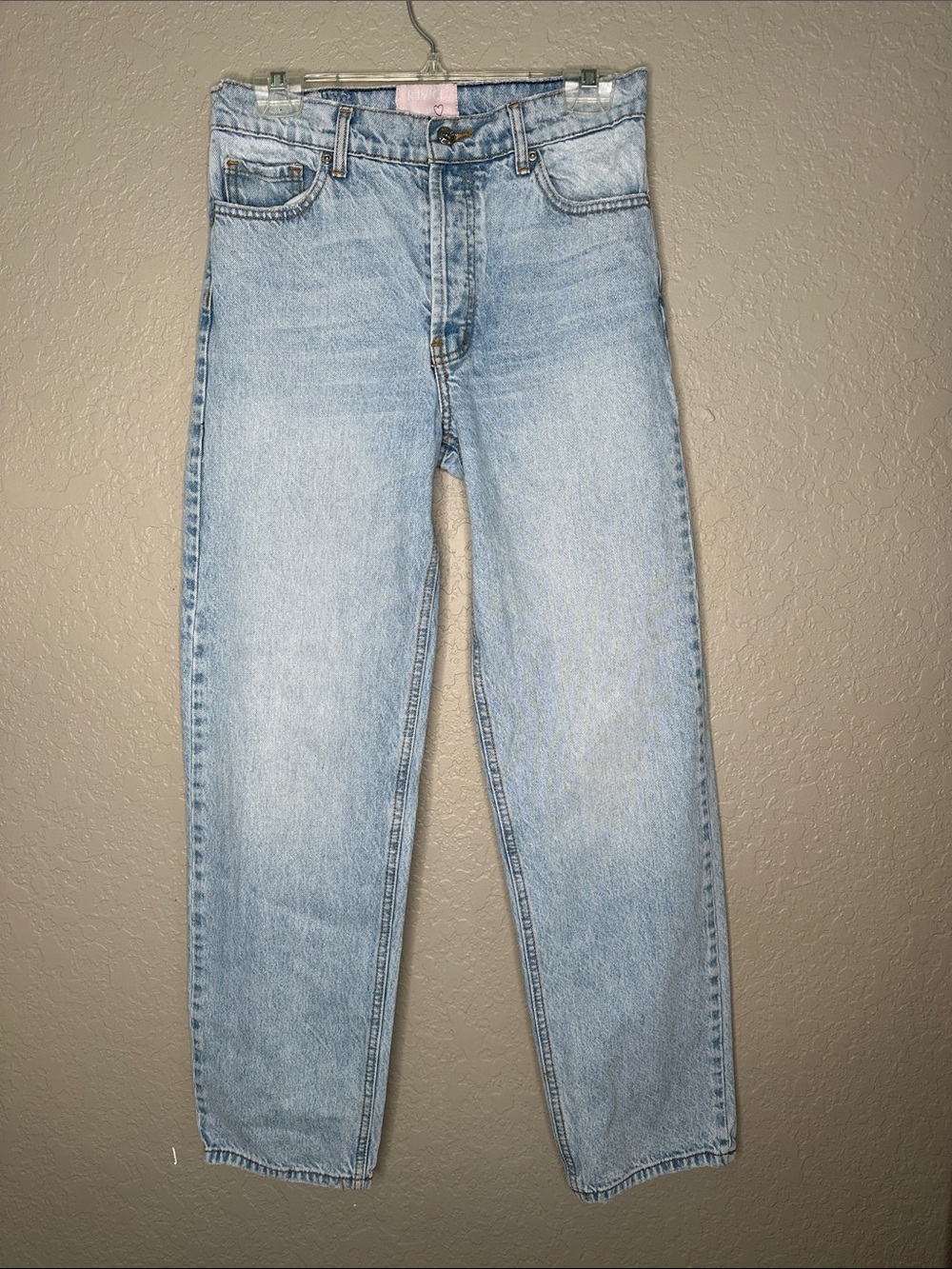 Revice button fly tapered leg Jeans